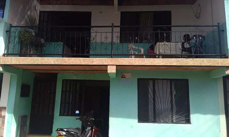 Vendo Casa De Dos Pi...