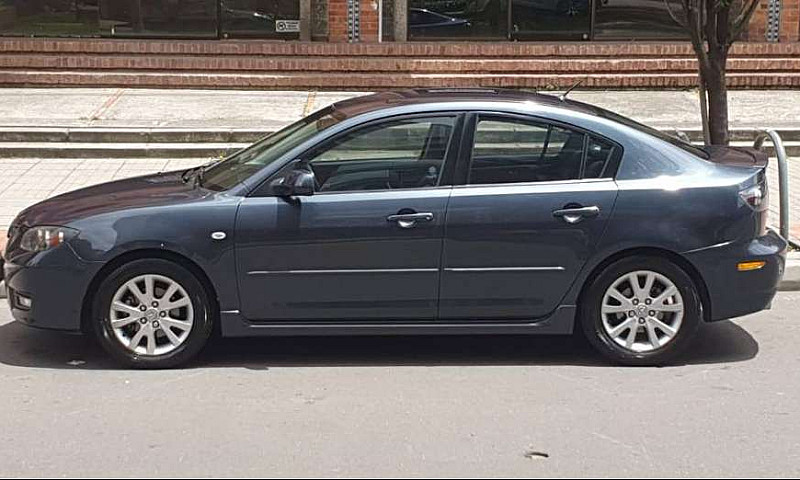 Mazda 3 2010...