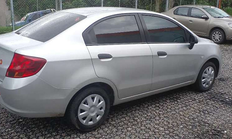 Vendo Automóvil Chev...