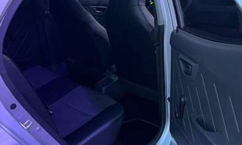 Hyundai Eon 2015...