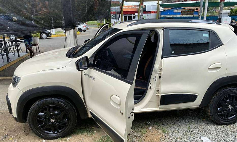 Renaul Kwid Outsider...