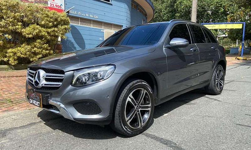 Mercedes Benz Glc 22...