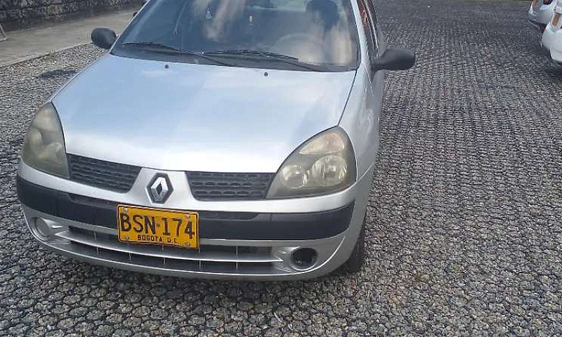 Vendo Renault Symbol...