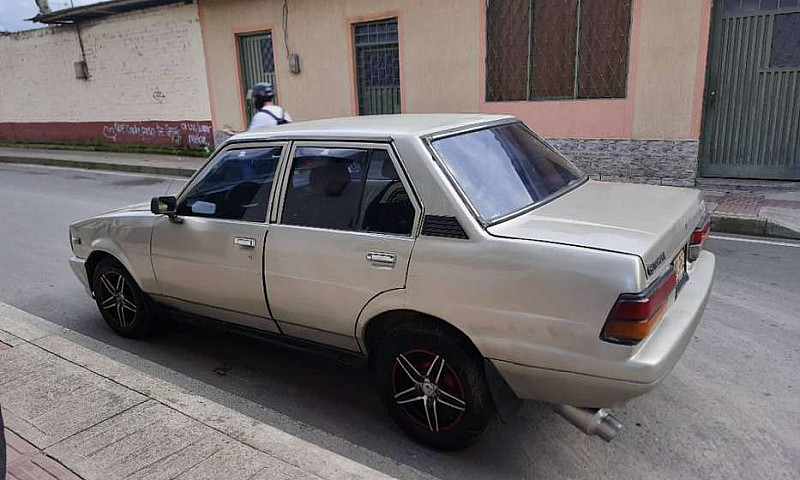 Se Vende Toyota Coro...