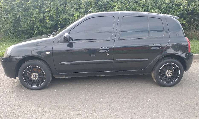 Renault Clio Dynamiq...