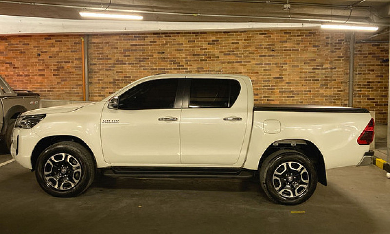 Toyota Hilux 2.7 Die...