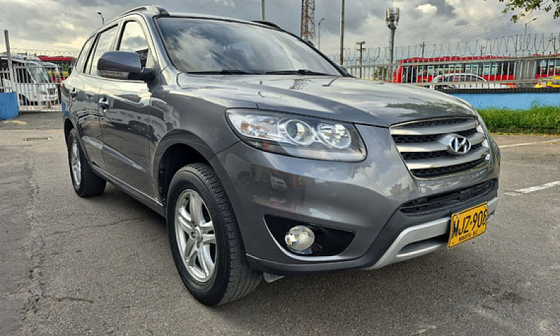 Hyundai Santa Fe 2.4...