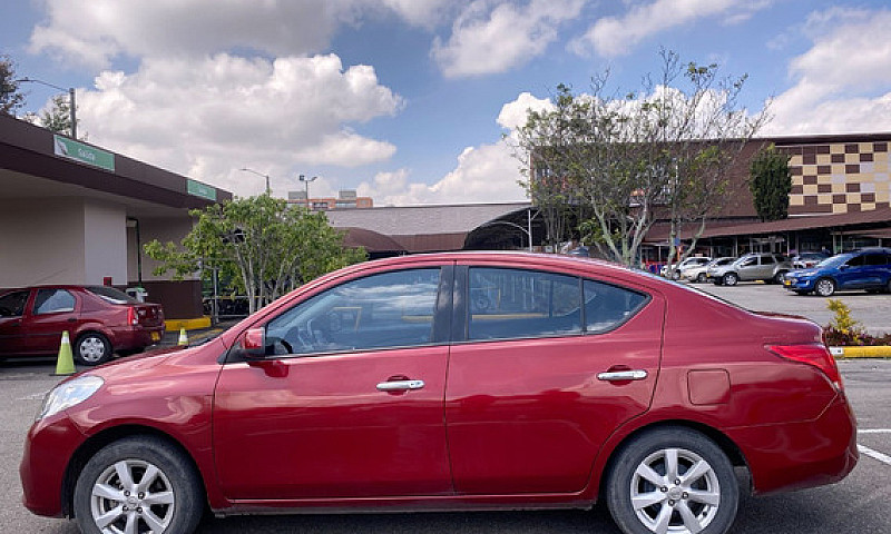 Nissan Versa 1.6 Anv...