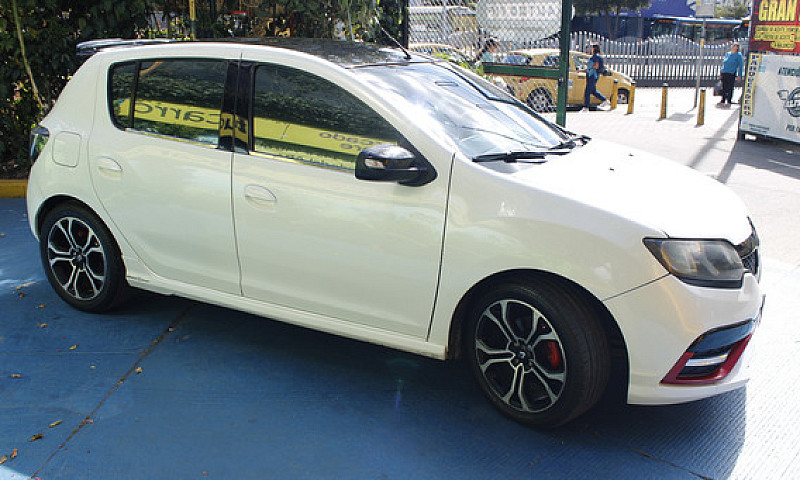 Renault Sandero 2.0 ...