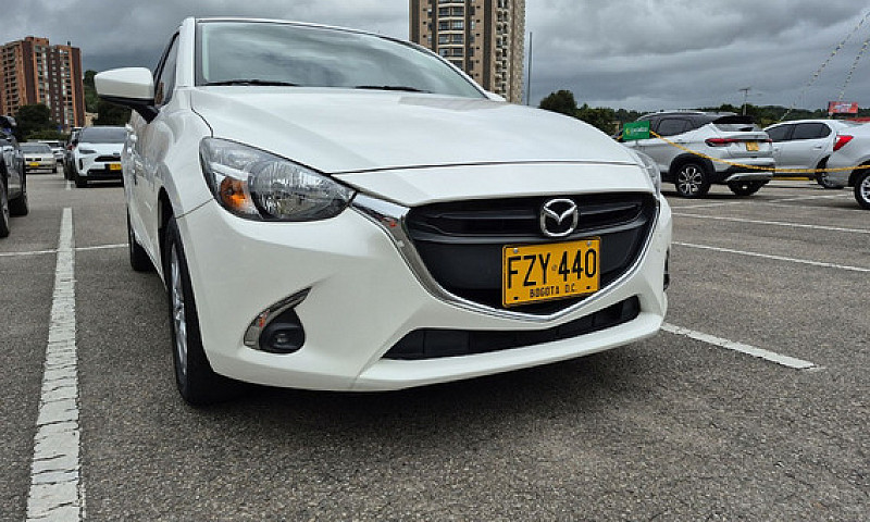 Mazda 2 1.5 Touring...