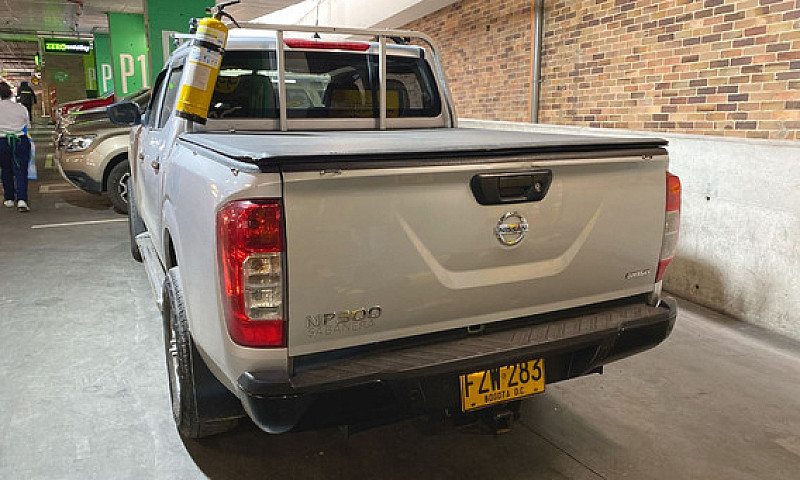 Nissan Np300 Frontie...