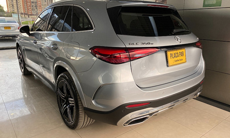 Mercedes Benz  Glc30...