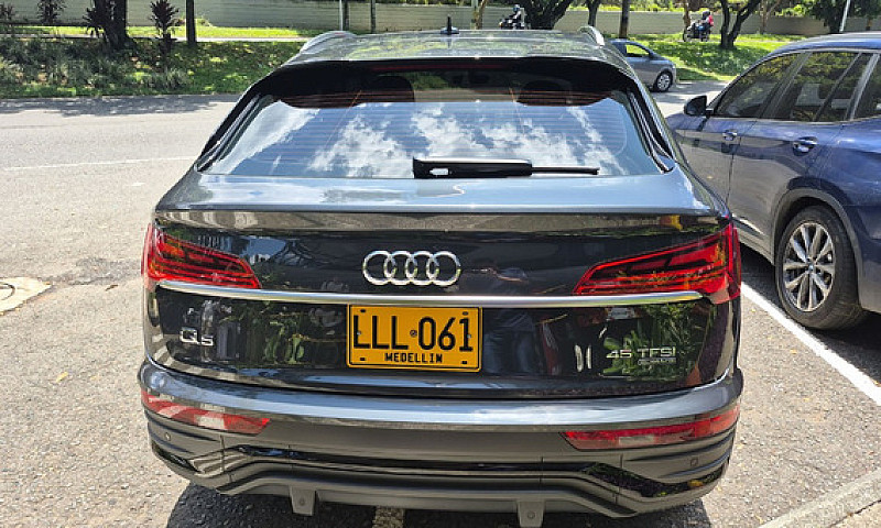 Audi Q5 2.0 Sportbac...