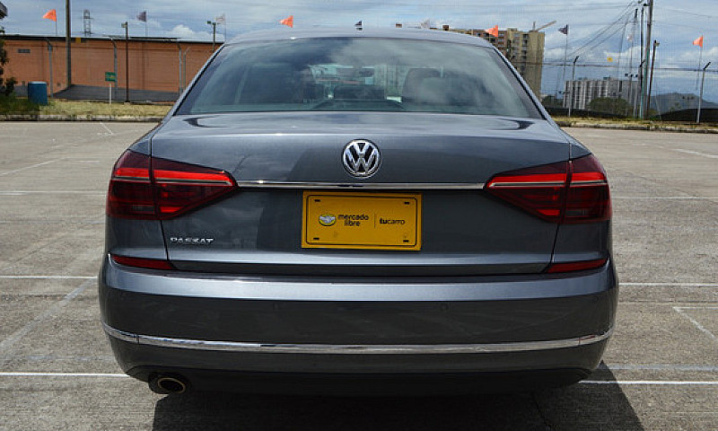 Volkswagen Passat Hi...