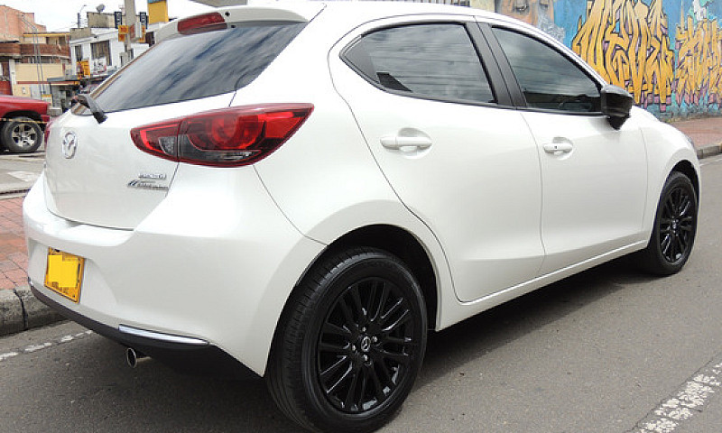 Mazda 2 Grand Tourin...