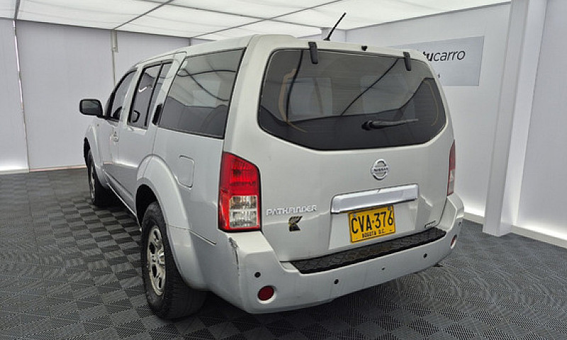 Nissan Pathfinder 4....
