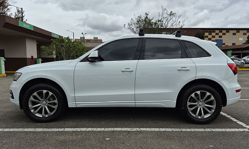 Audi Q5 2.0 Tfsi S-T...