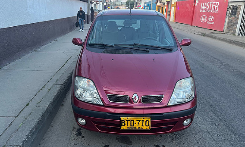 Renault Scenic 2.0...