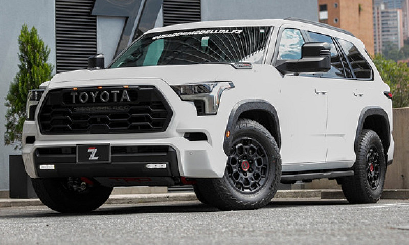 Toyota Sequoia Trd 3...