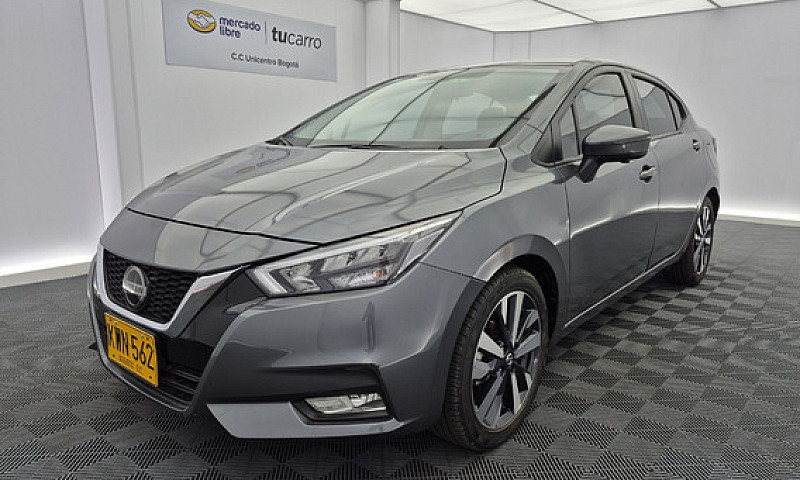 Nissan Versa 1.6 Exc...