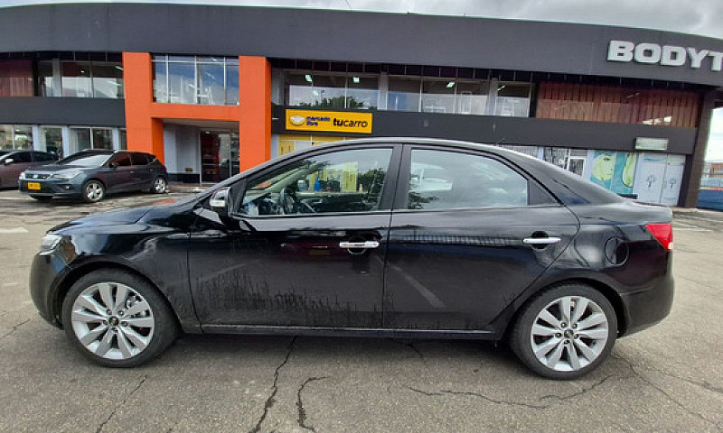 Kia Cerato Forte 1.6...