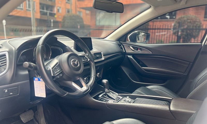 Mazda 3 2.0 Grand To...