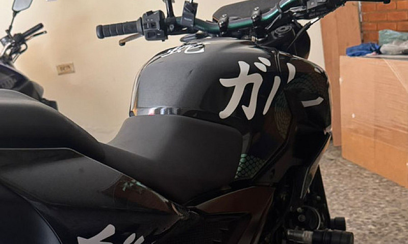 Bajaj Pulsar N250 20...