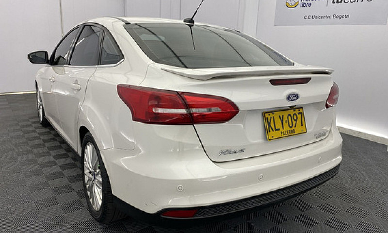 Ford Focus 2.0 Titan...