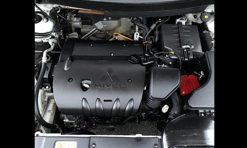 Mitsubishi Outlander...