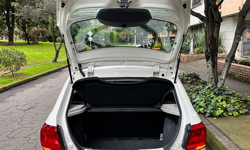 Volkswagen Gol G7 1....
