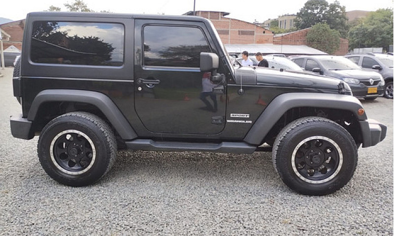 Jeep Wrangler Sport...