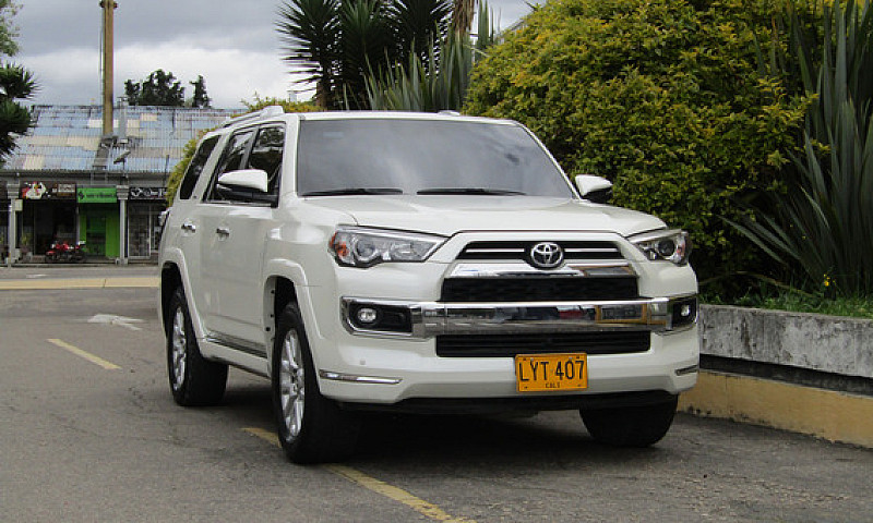 Toyota 4Runner 4.0 L...