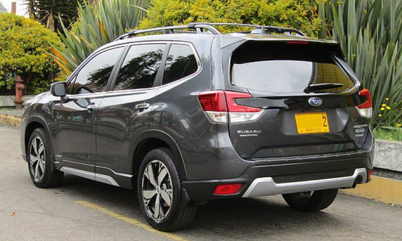 Subaru Forester 2.0 ...