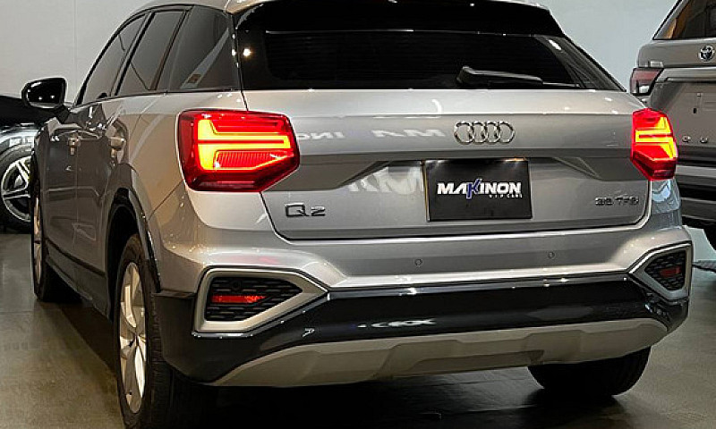 Audi Q2 35 Tfsi Ambi...