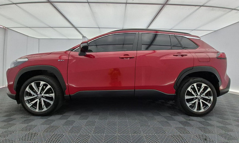 Toyota Corolla Cross...