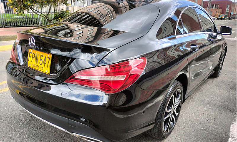 Mercedes-Benz Cla 18...