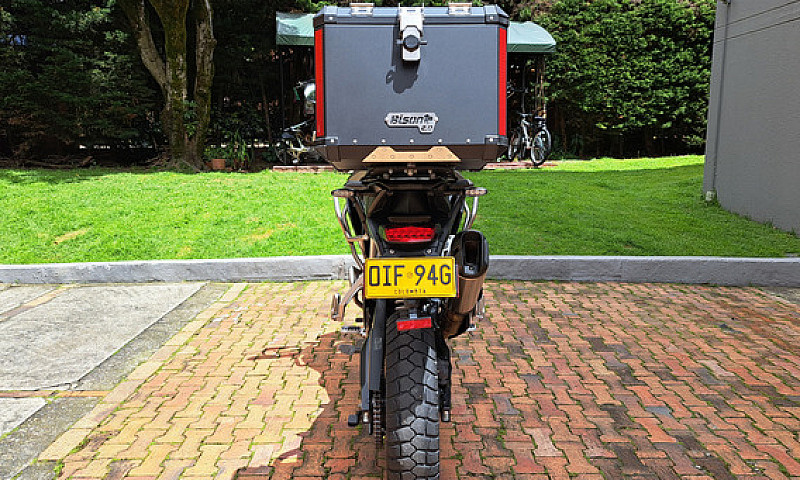 Triumph Tiger 900 Ra...