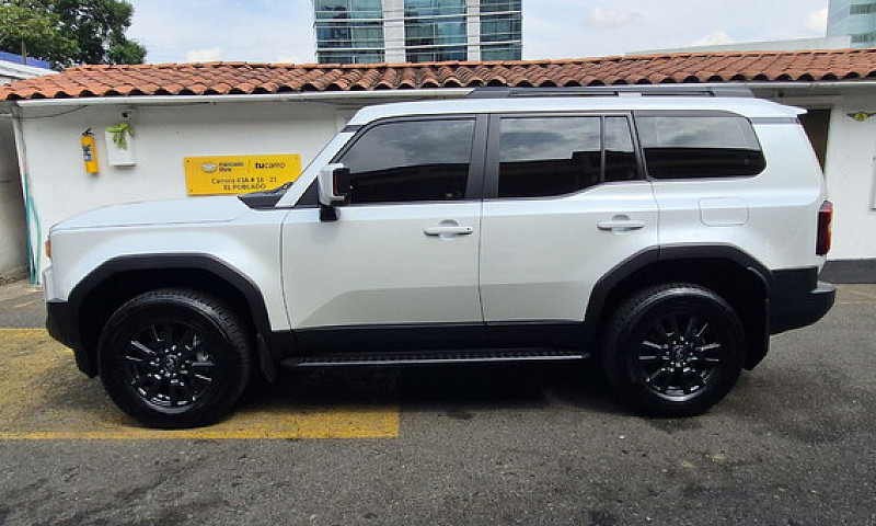 Toyota Land Cruiser ...