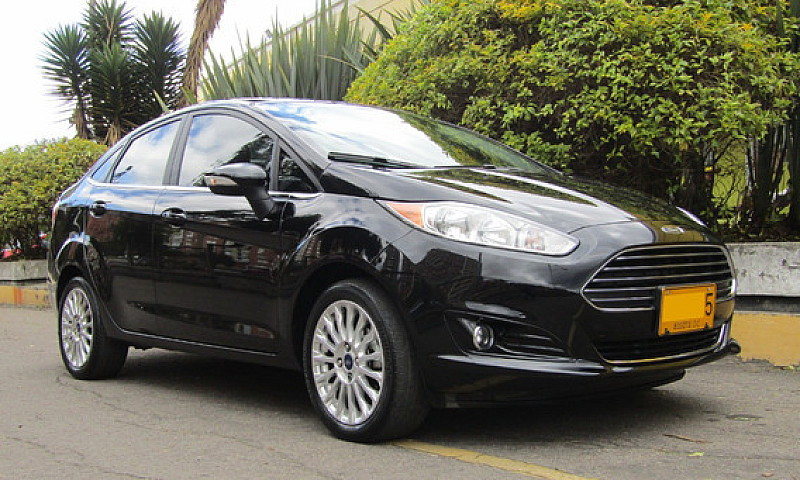 Ford Fiesta 1.6 Tita...
