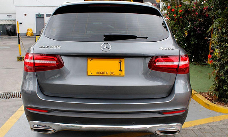 Mercedes-Benz Clase ...