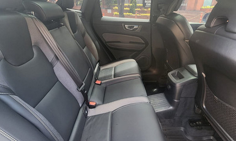 Volvo Xc60 2.0 T8 Pl...