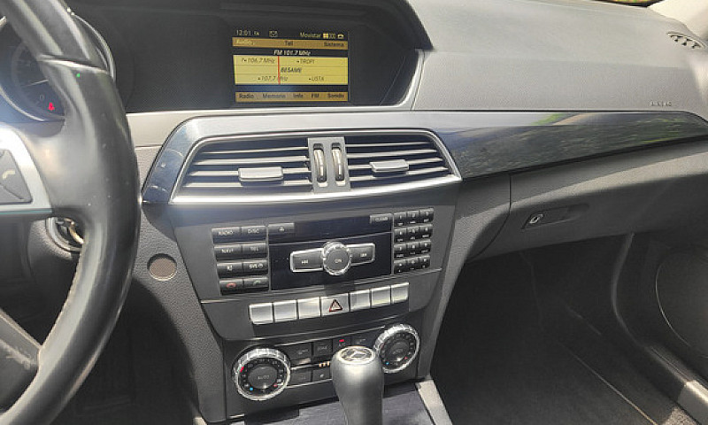 Mercedes-Benz Clase ...