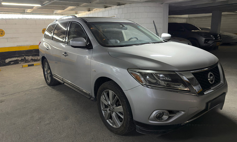 Nissan Pathfinder 3....