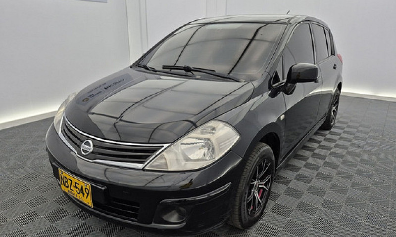 Nissan Tiida Hb 1.8 ...