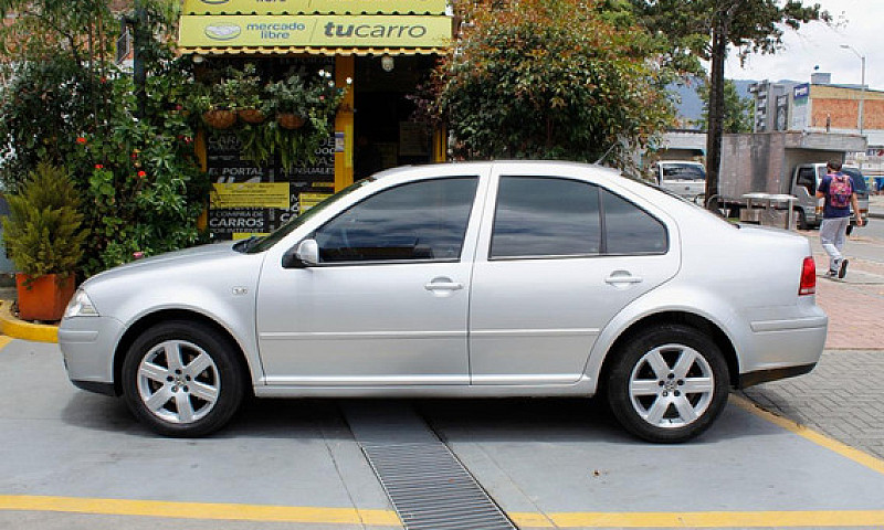 Volkswagen Jetta 2.0...