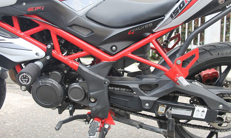 Benelli Tnt150I, Mod...