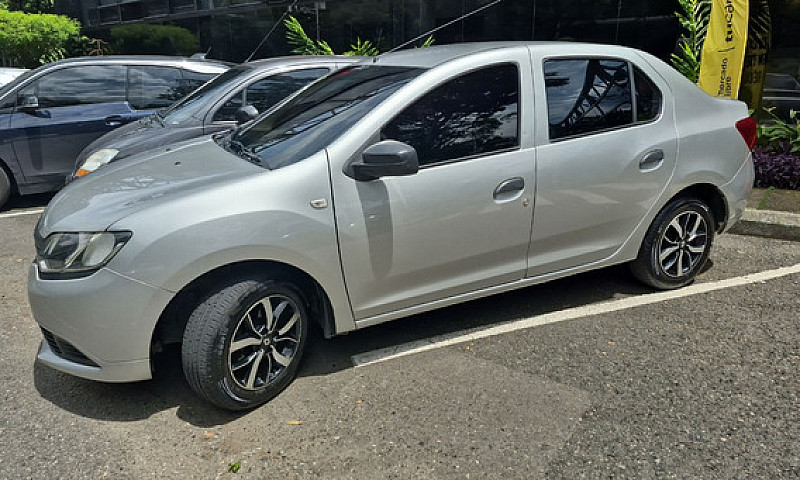 Renault Logan 1.6 Au...