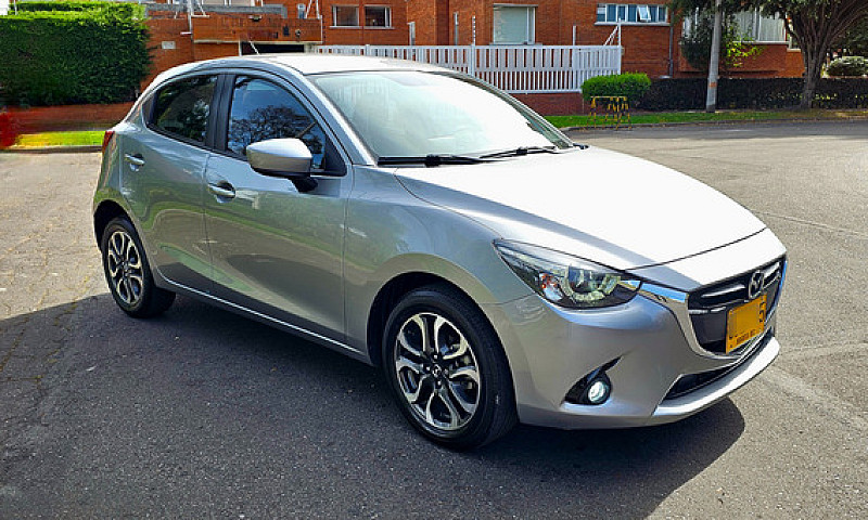 Mazda 2 Grand Tourin...