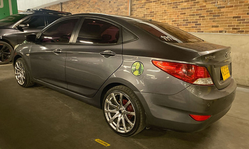 Hyundai Accent 1.4L ...