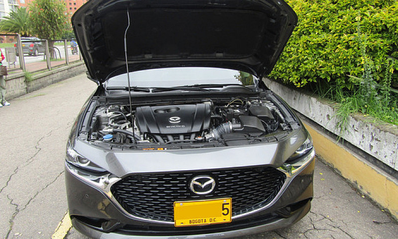 Mazda 3 2.0 Touring ...
